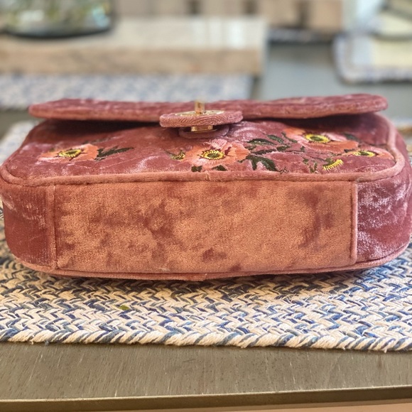 NWOT BEBE Velvet Suede Embroidered Crossbody Purse - Picture 3 of 7